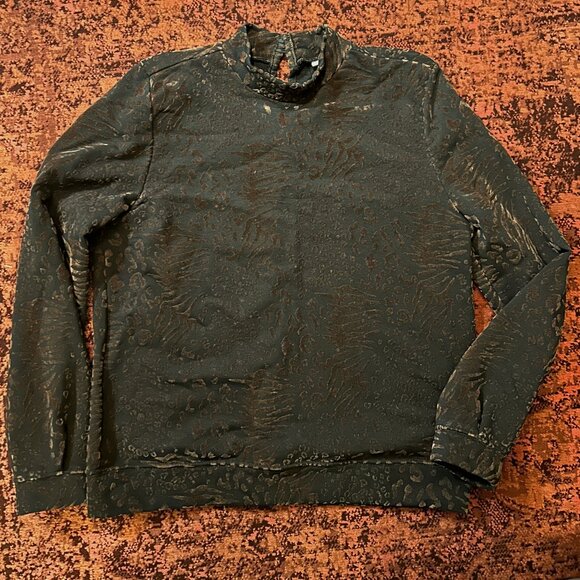 WE Fashion Velvet Leopard Mock Neck Blouse Size Large - Picture 1 of 6